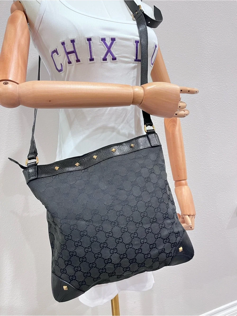 GUCCI GG CANVAS NAILHEAD CROSSBODY BAG.